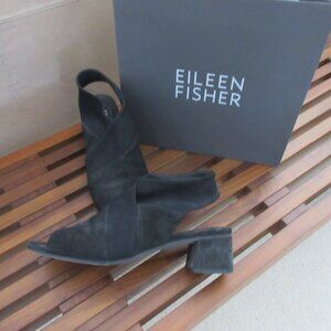 EILEEN FISHER Luca Sandals in Black Tumbled Nubuck / Pre-Owned